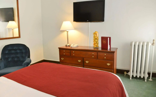 Penn Wells Historic Hotel