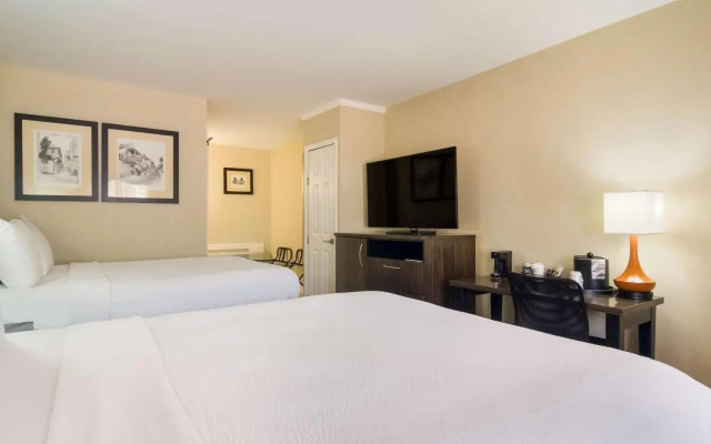 Monterey Inn Bayfront