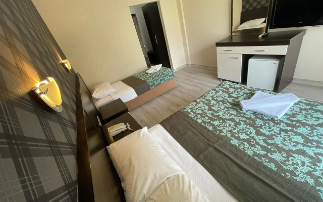 Castle Park Hotel