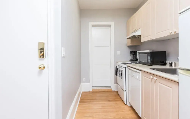 Applewood Suites - 2 BDRM Annex Loft