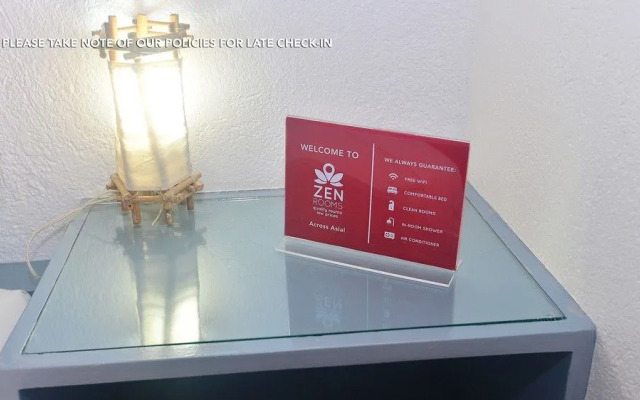 ZEN Rooms Station 3 Angol Road