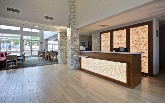 Homewood Suites by Hilton Oakland-Waterfront