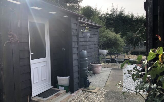 Self Catering Private Annex Near Ferndown