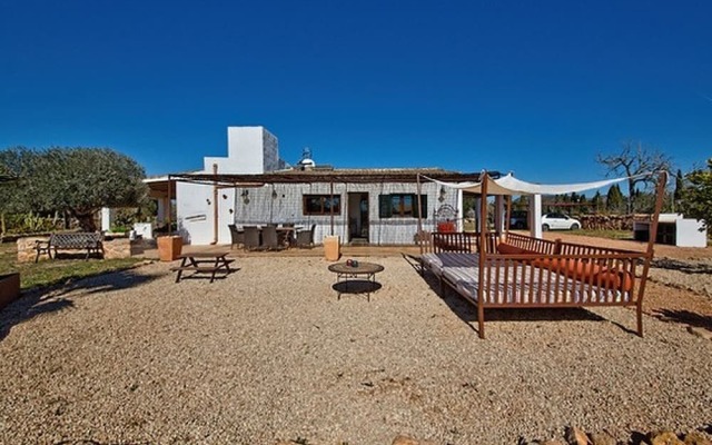 Secluded Farmhouse in Llucmajor With Terrace