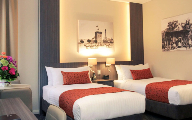 Mercure Orange