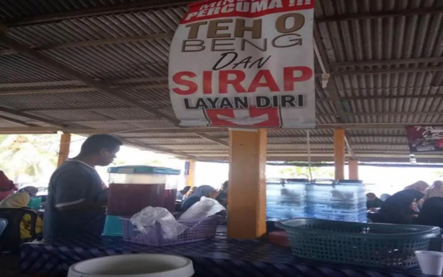 Roomstay Kuala Nerus Gated Parking