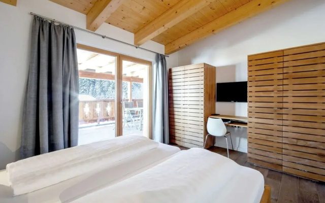 Luxurious Apartment With Sauna, Garage, Roof Terrace