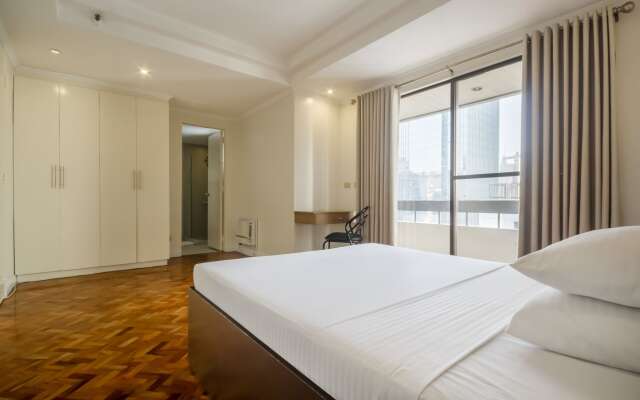 Salcedo Suites Hotel