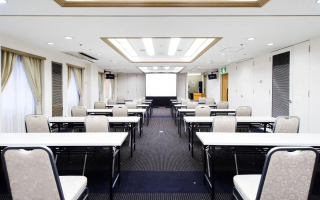 Osaka Fujiya Hotel
