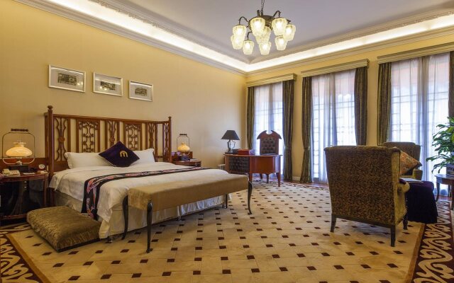The Mansion Hotel