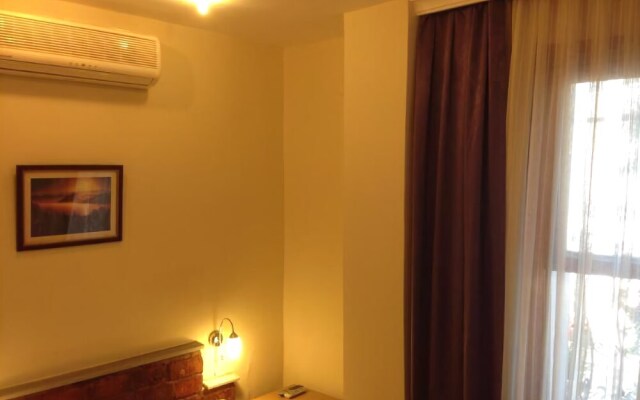 Dos Hermanos Hotel
