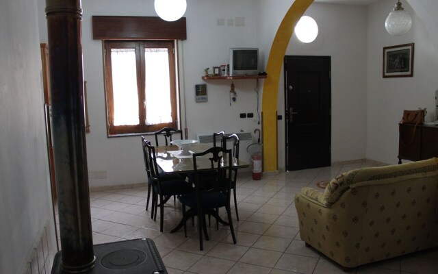 Amalfi Coast Incoming