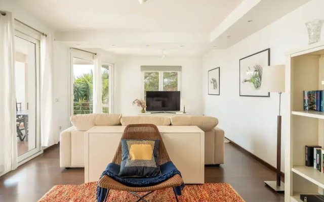 Spacious 3BR Villa with pool and views