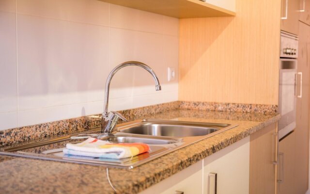 A04 - Large Modern 1 bed Apartment with pool by DreamAlgarve