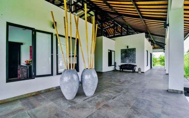 Lovina Residence