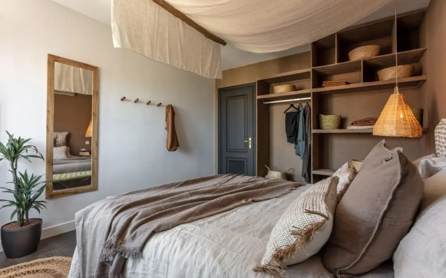 Wukro - 2 Bedrooms and Terrace in Chamber