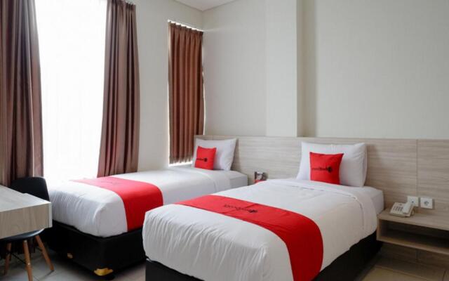 RedDoorz near Exit Tol Banyumanik 2
