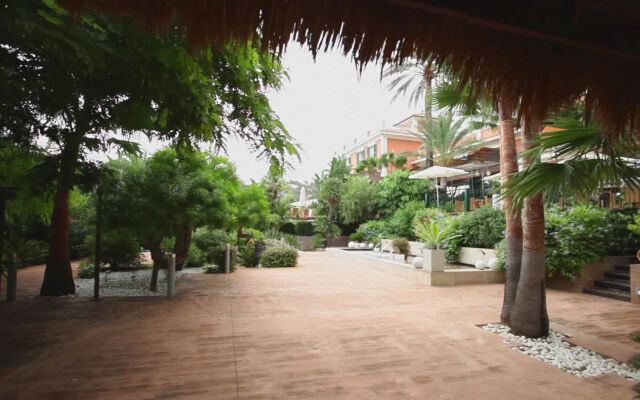 Hotel Les Rotes