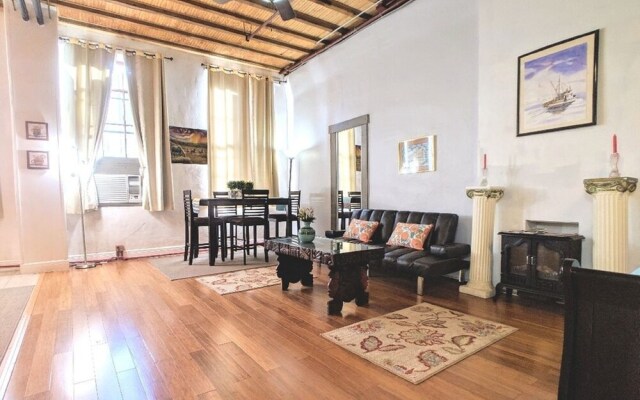 Hosteeva French Quarter Historic Condos