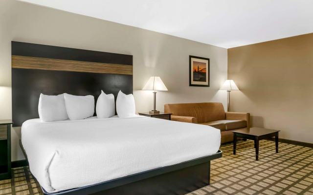 Best Western Beacon Inn