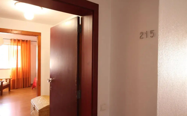 Sunny and Cozy Apartment by Lago Azul