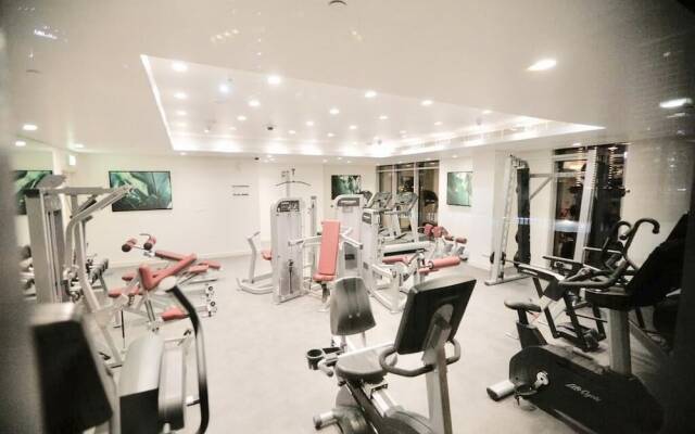 Lux BnB BLVD Central