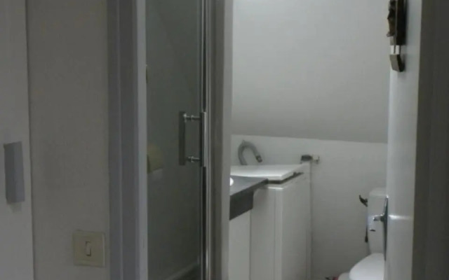 LE CENTRAL studio mezzanine