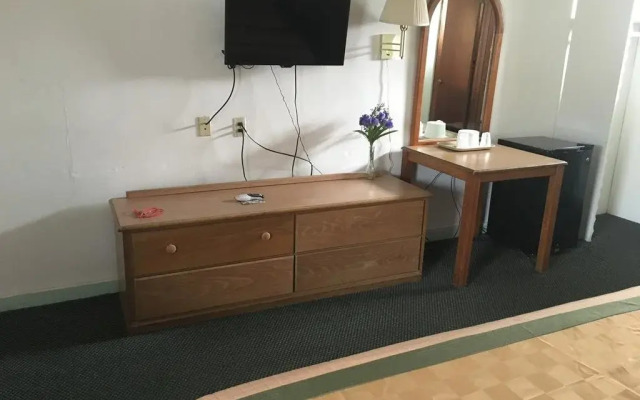 Economy Inn - Lawtey