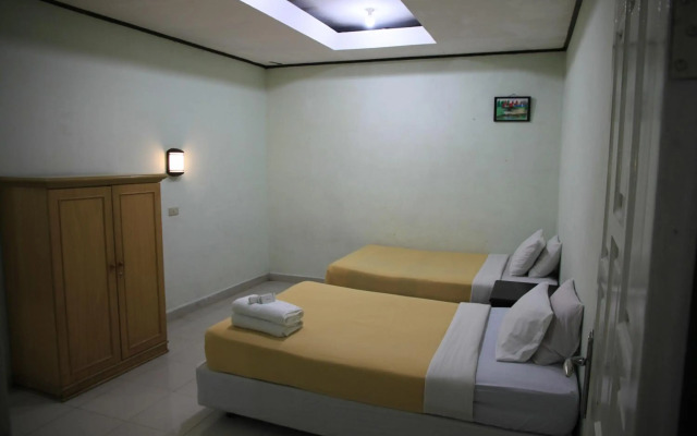 Pandu Lakeside Hotel Parapat - Toba Lake