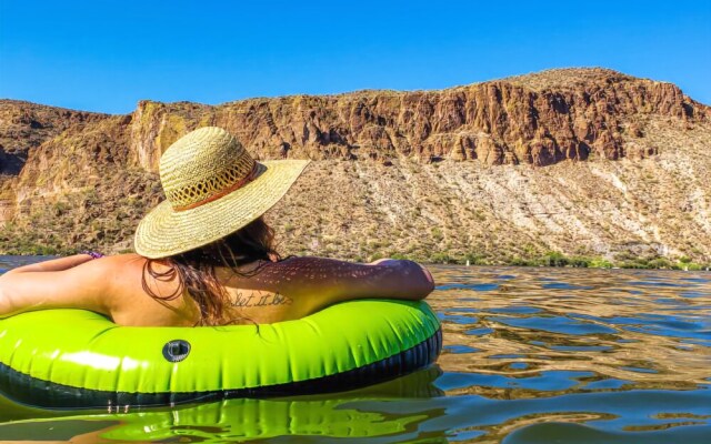 Canyon Springs Country Lodge