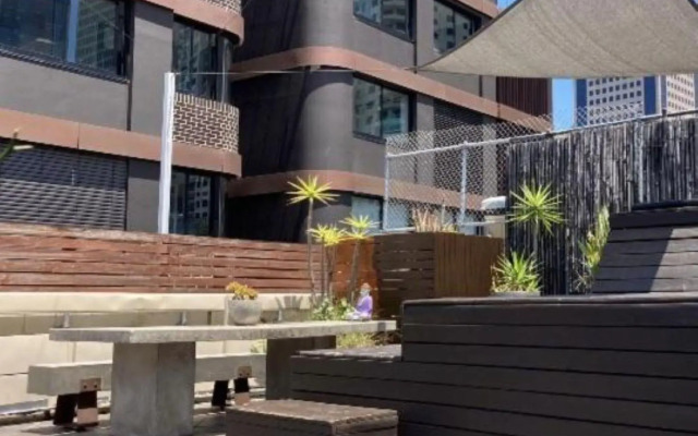 Big Backpackers Hostel