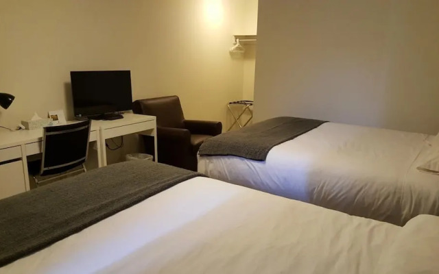 waintel studio-wainwright motel