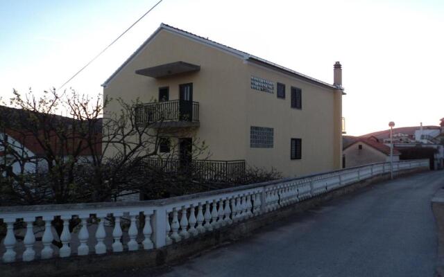 Apartments Racetin