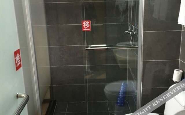 Shangpin Beautiful Hotel (Gao'an Ruiyang Avenue)