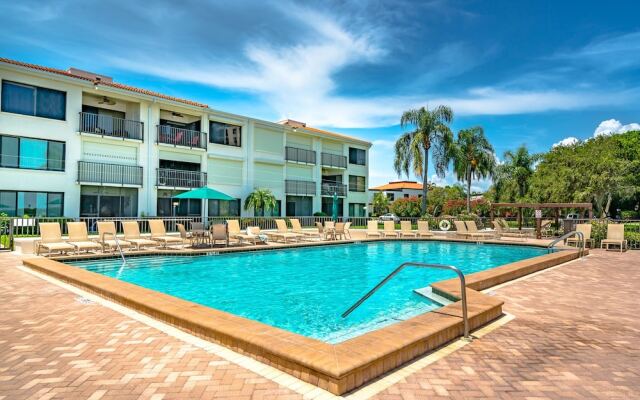 Bahia Del Mar P-401 by Vtrips