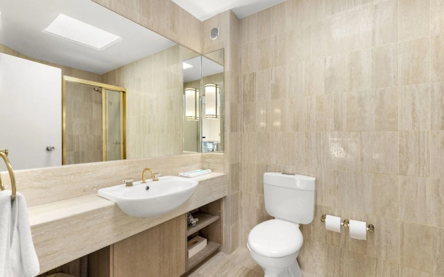 Pacific Bay Resort Suite
