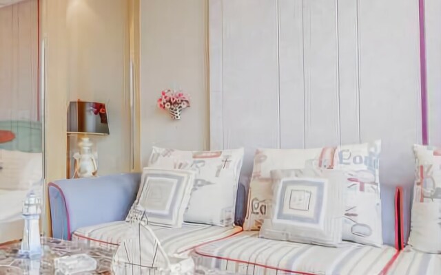 Summer Cherry Apartment (Ji'nan Quancheng Road Kuanhouli)