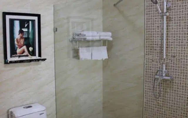 Zhengzhou Jindefu Hotel