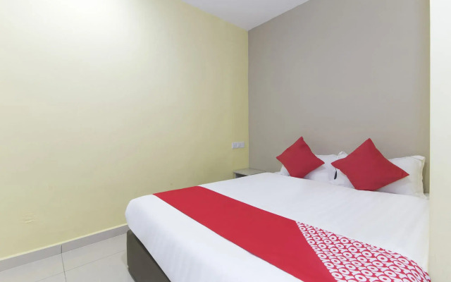 OYO 338 Hotel Raja Bot