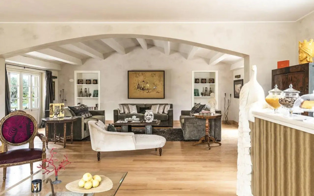 Zahir Country House