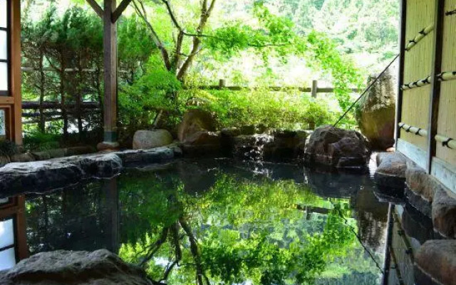 Shirataki Hotel