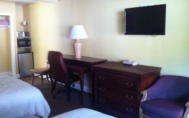The Inn at Boatworks