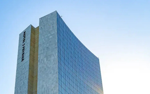Hotel 2 Fevrier, Lome