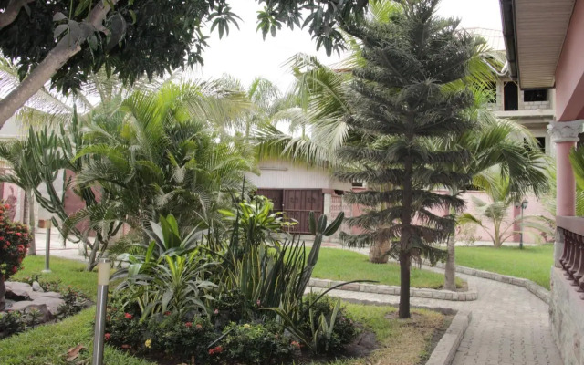 Nego Lodge