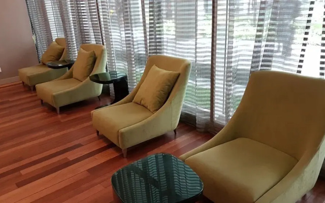 SkyBed Over The Sky Hostel