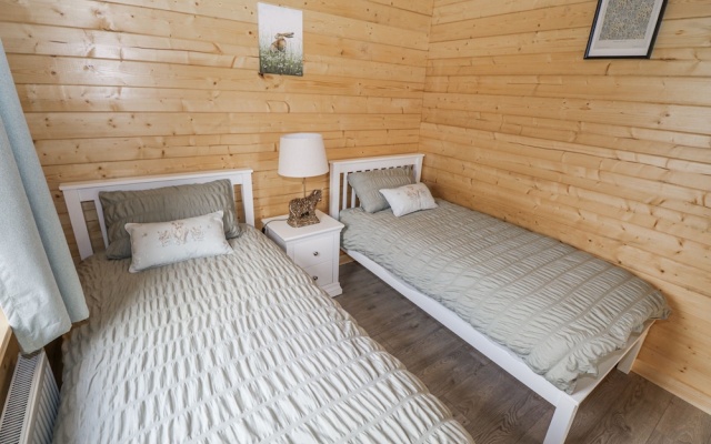 Glenview Log Cabin