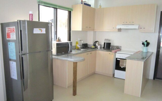 Isyian Beach House Retreat