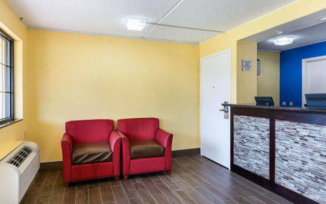 Rodeway Inn Joint Base Andrews Area