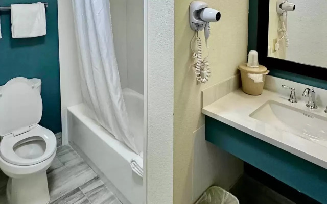 Townhouse Orlando West (ex.Red Roof Inn Orlando West - Ocoee)