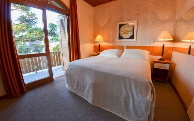 Hotel Canto Belo